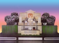伝統の白木宮祭壇
