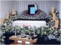 アレンジ花祭壇画像
